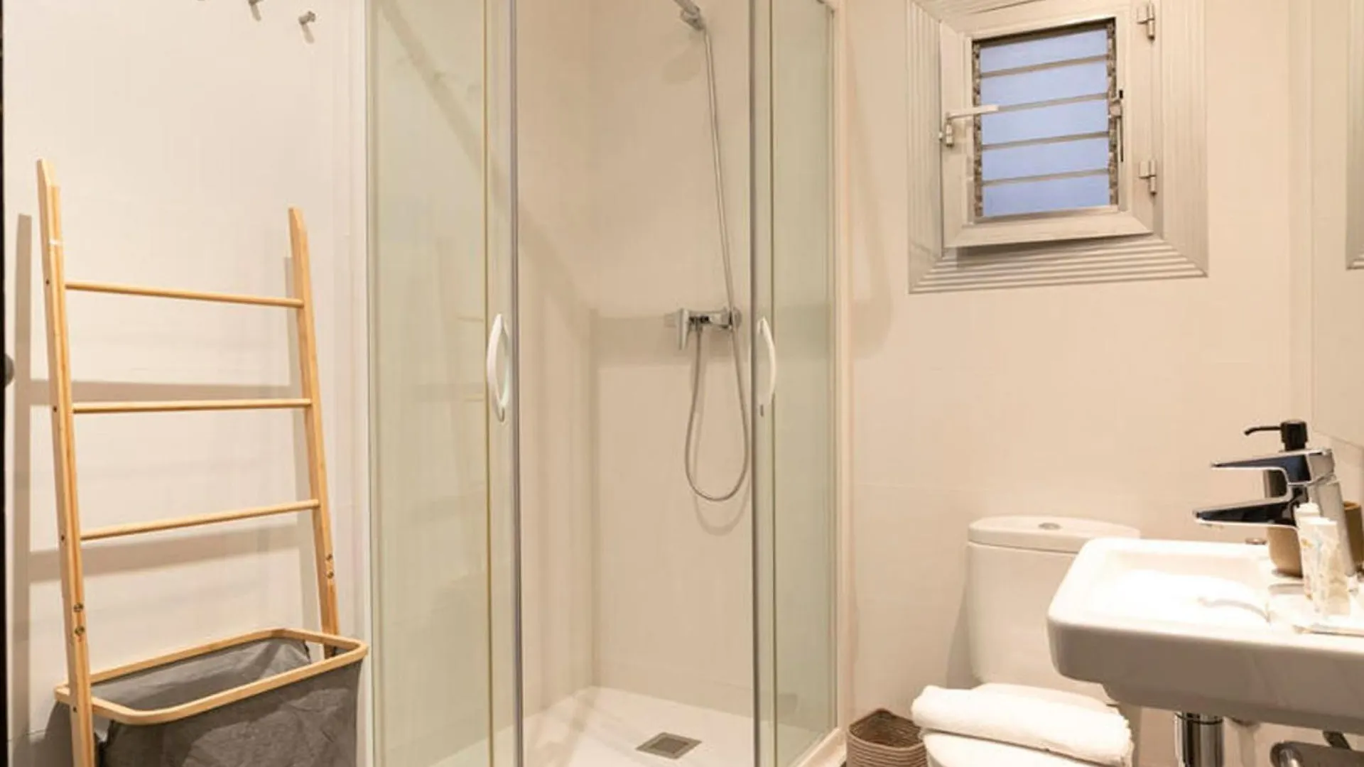 Great Eixample Apartment Barcelona